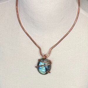 Labradorite and Copper Pendant Necklace. Copper Choker. New With Tags